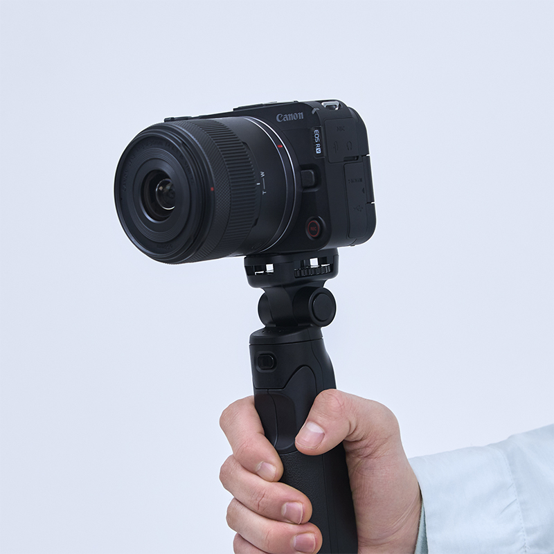 RF-S14-30mm f/4-6.3 IS STM PZ کانن: نخستین لنز Power Zoom RF