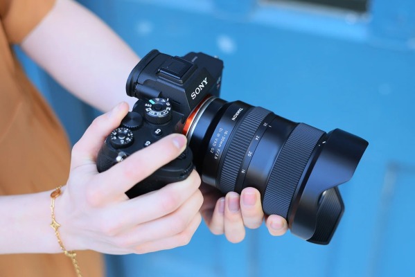 تامرون با معرفی لنز tamron 16-30mm f/2.8 G2 دومین نسل از سه‌گانه حرفه‌ای خود را کامل کرد