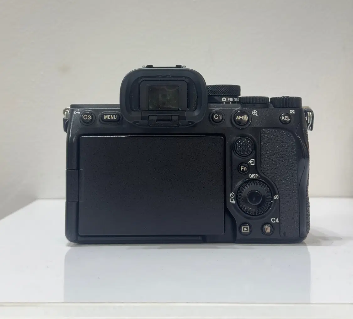 خرید دوربین سونی Sony a7IV ( دست دوم ) حدود 1000 شات
