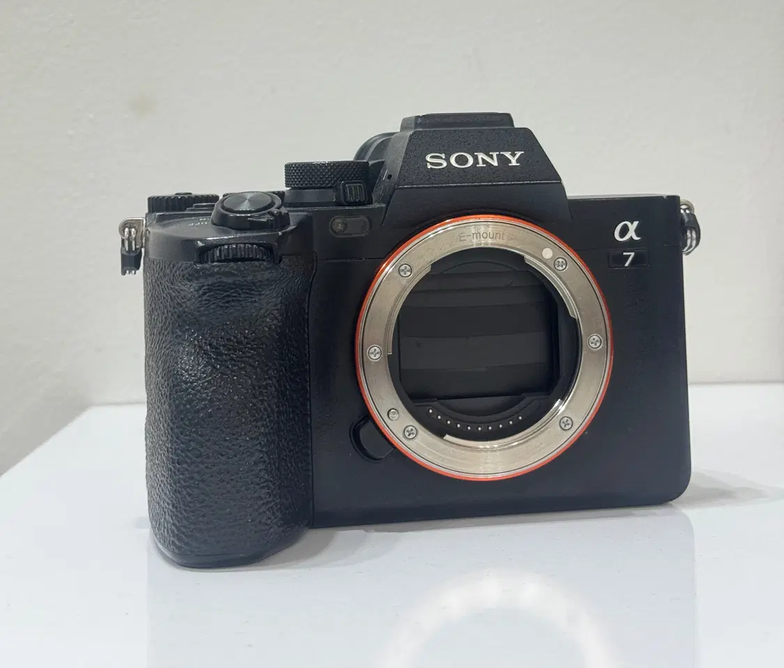 قیمت دوربین سونی Sony a7IV ( دست دوم ) حدود 1000 شات