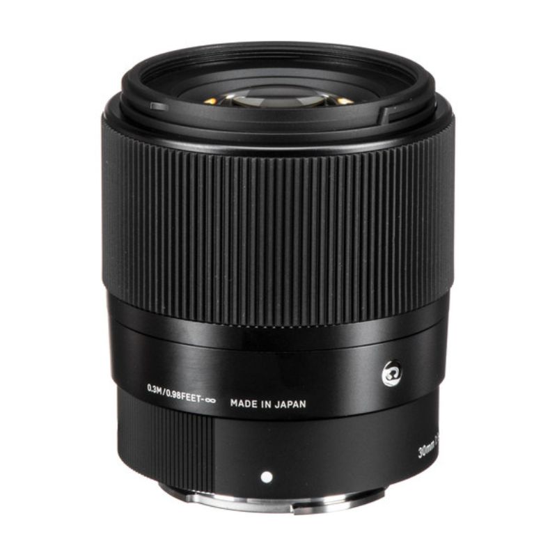 نقد و بررسی کامل لنز سیگما Sigma 30mm f/1.4 DC DN Contemporary