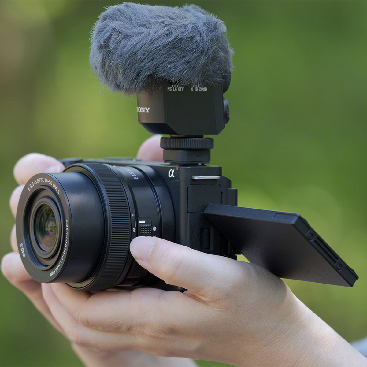 جایگاه خرید دوربین Sony ZV-E10 و نقش لنز در عملکرد واقعی آن