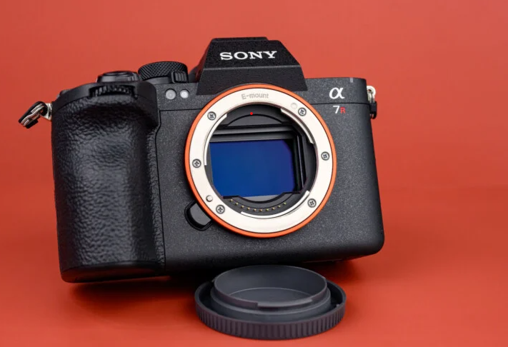 نقد و بررسی تخصصی دوربین سونی Sony a7R VI