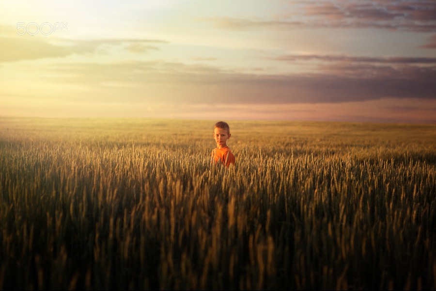 بهترین زمان عکاسی پرتره در فضای باز | تفاوت عکاس حرفهای و معمولی فقط همین ۳۰ دقیقه است