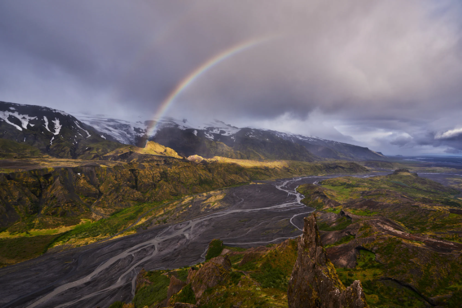 به تغییرات نور دقت کنید