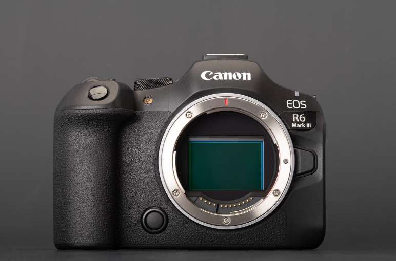  مقایسه دوربین کانن Canon EOS R6 III در برابر EOS R6 II: آیا ارزش هزینه بیشتر را دارد ؟